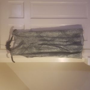 small Sonoma patterned dress lightweight gray and white